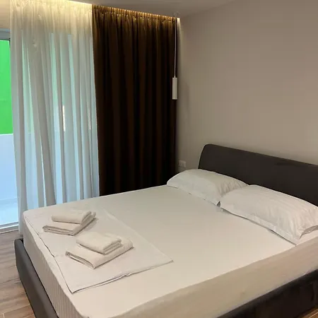 Apartament - Myslym Shyri Tirana