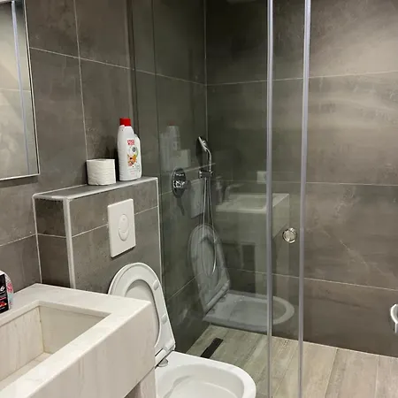 Apartment - Myslym Shyri