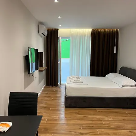 - Myslym Shyri Apartmán Tirana