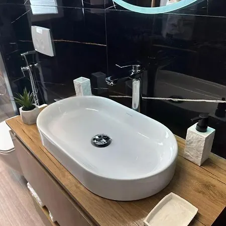 Apartment - Myslym Shyri Tirana